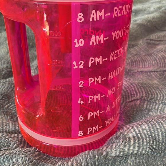 Hydromate drinking bottle. Used a couple times. In good shape. All gaskets here. - Picture 3 of 3